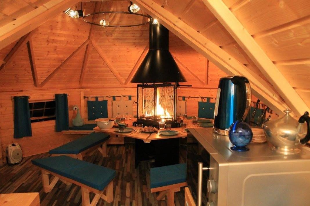 Village Privatise De Cabanes Insolites D'Ananda Ma Saint-Aubin-de-Lanquais Kültér fotó